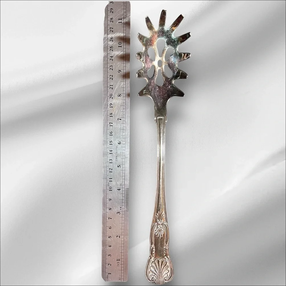 VTG Silver Plated Kings Pattern Pasta Spaghetti Server Made in Hong Kong 10”